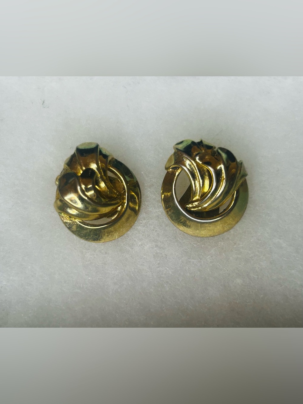 Coro Sculptural Gold Tone Clip-On Earrings (1957-61)